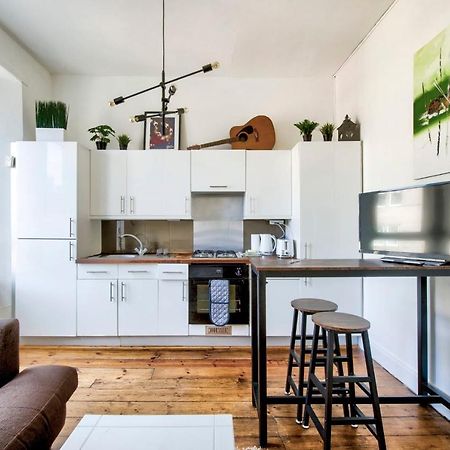 Artsy Modern 1Br Home In Abbeyhill 에든버러 외부 사진