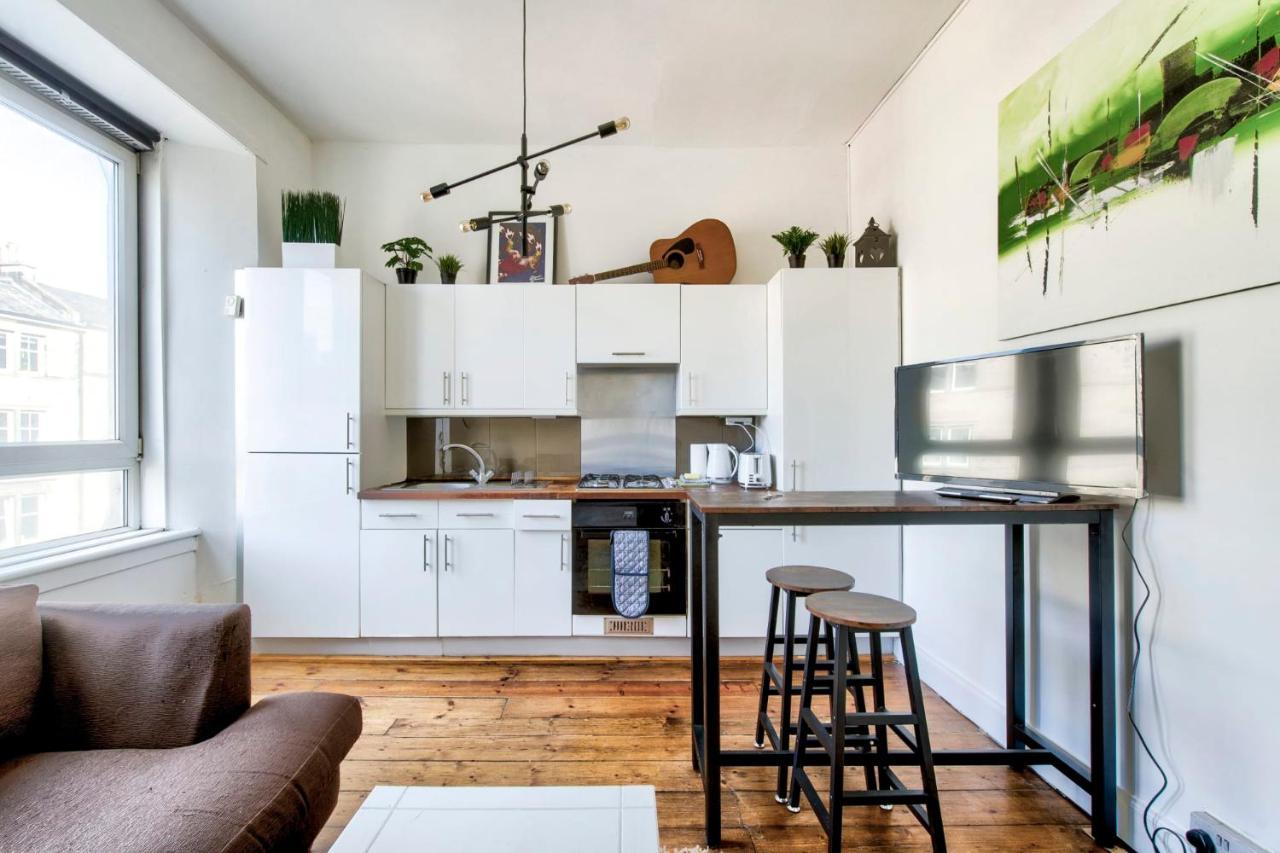 Artsy Modern 1Br Home In Abbeyhill 에든버러 외부 사진